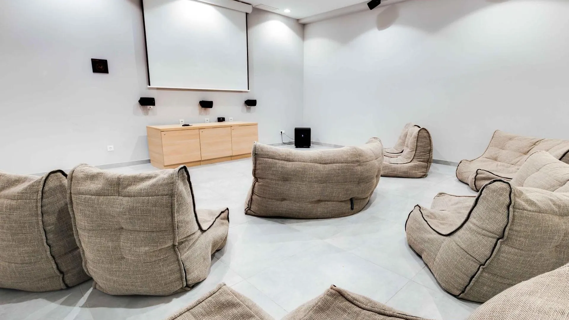 Livensa Living Studios San Sebastián - SK Apartamento